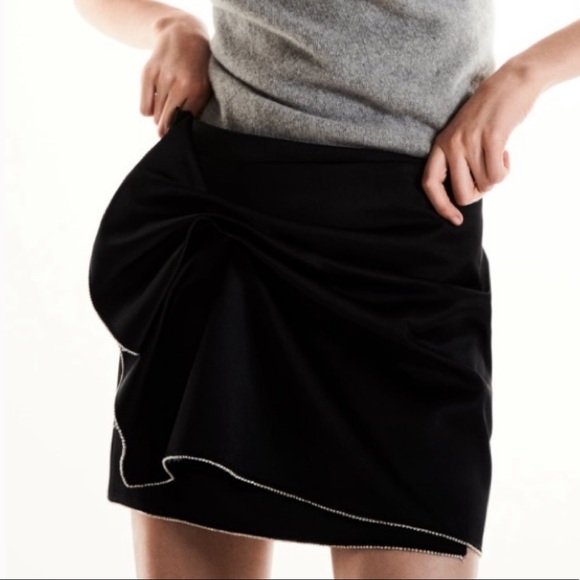 Zara black rhinestone bow mini skirt - Picture 5 of 13